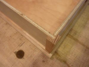F ugly box joint hiding with the application of corner trim.  Say Nothing.