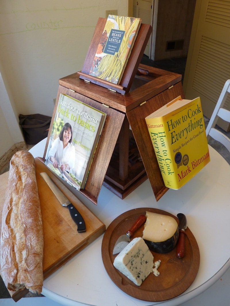 Thomas Jefferson's Revolving Bookstand thumbnail 4